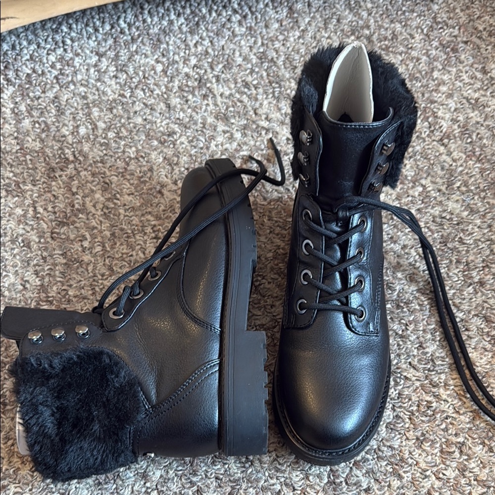 Bandolino black booties